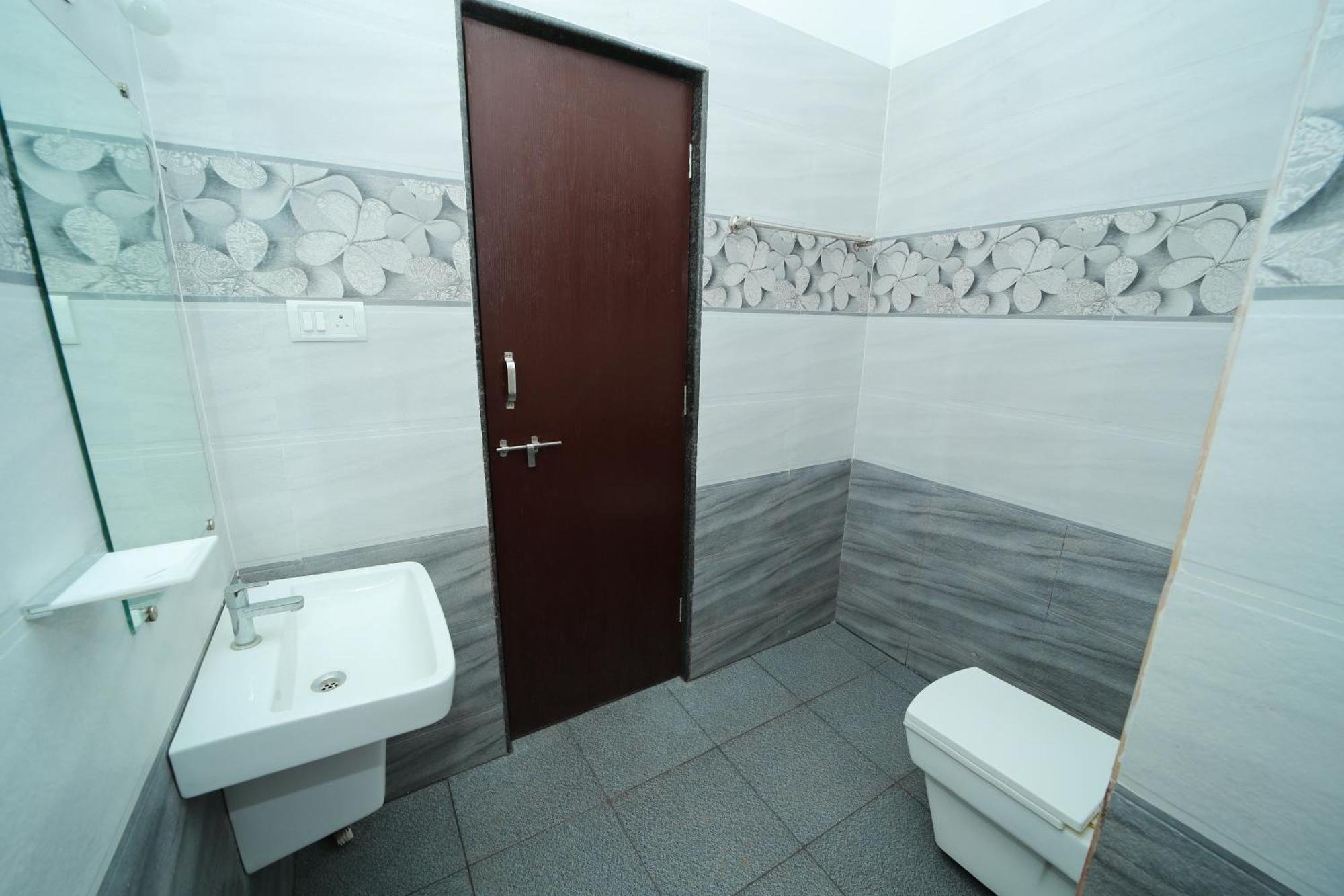 Hotel Radhma Residency 乌杜皮 外观 照片